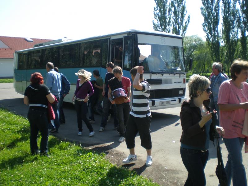 Poslední zápas sezóny 2009-2010 ve Bzenci a postup do KP.